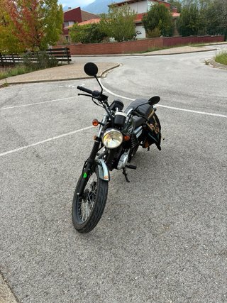 Moto Hanway RAW125 Cafe Racer Verde