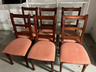 Mesa Extensible de Madera con 6 Sillas
