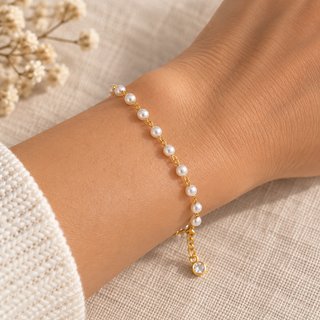 Pulsera delicada de perlas 4 mm chapada en oro 18K
