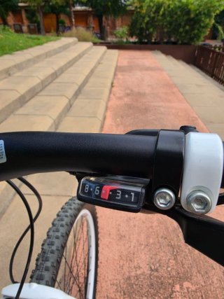 Bicicleta MTB BH PEAK (Como Nueva)