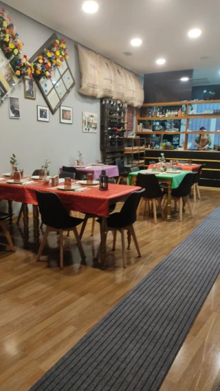 Traspaso local de Comida en pleno rendimiento