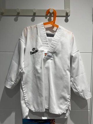 Kimono Taekwondo Daedo Blanco talla 100-120cm