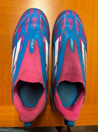 Botas de fútbol Adidas F50 talla 33,5