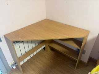 Conjunto Escritorio, estantería y silla
