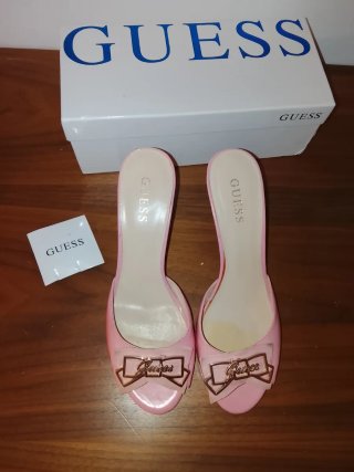 Sandalias Guess Rosa