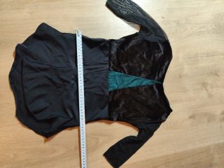 Maillot de patinaje artístico negro