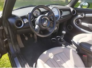 MINI Cabrio 2012