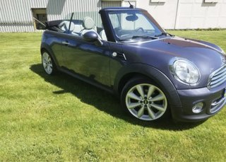 MINI Cabrio 2012
