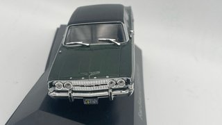 (!) Ford Fairlane LTD V8 - Ixo 1/43