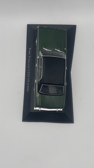 (!) Ford Fairlane LTD V8 - Ixo 1/43