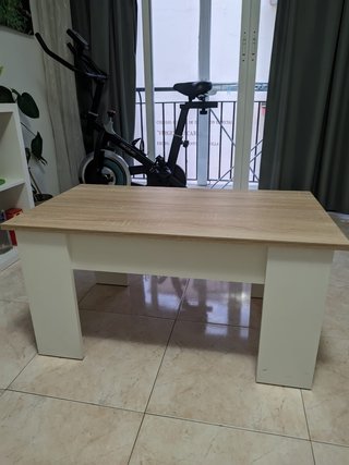 Mesas extensibles de Salón y cuatro sillas