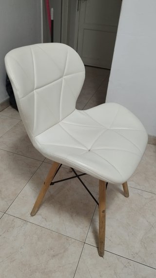 Mesas extensibles de Salón y cuatro sillas