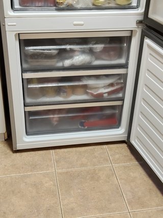 Frigorífico Grundig Inox 70cm