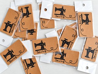 Etiqueta máquina de coser "Sewing"