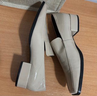 Zapatos Zara Beige Charol Talla 37
