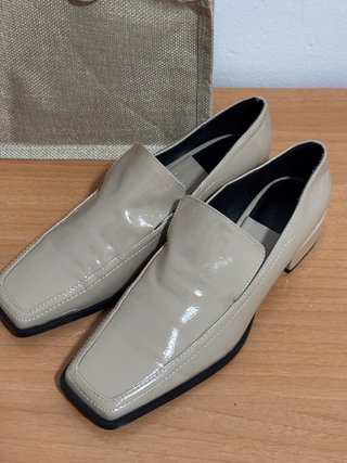 Zapatos Zara Beige Charol Talla 37