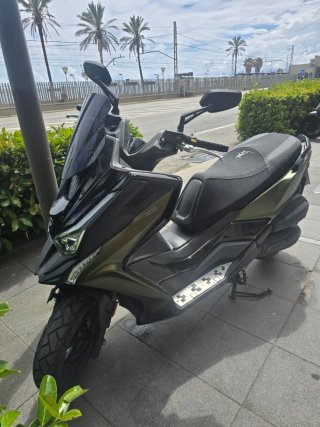 Kymco DTX 125 Maxi Scooter