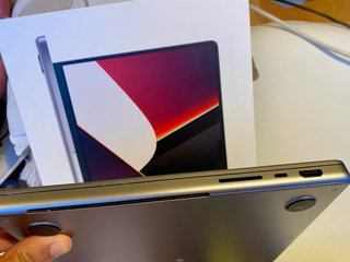 MacBookPro 14" M1 Pro (10 núcleos) 32Gb 1Tb SSD