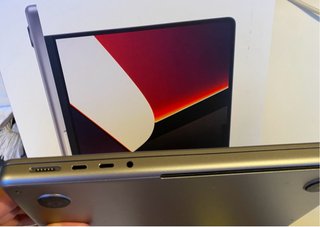 MacBookPro 14" M1 Pro (10 núcleos) 32Gb 1Tb SSD