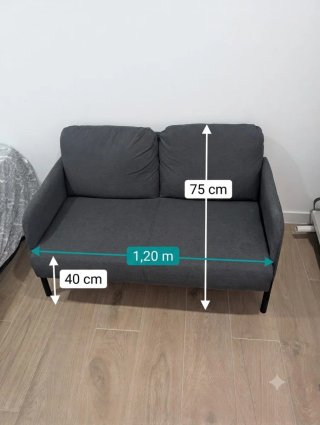 Sofá 2 plazas Ikea gris.