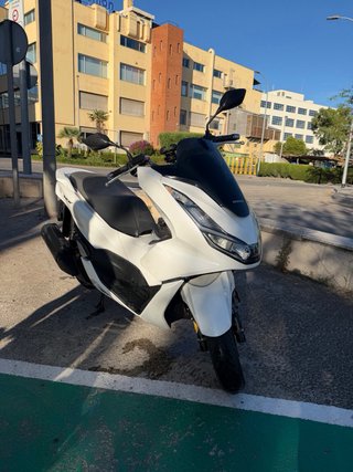 Honda PCX 125 Blanca