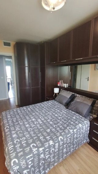 Mueble de Dormitorio con Armarios y Espejo