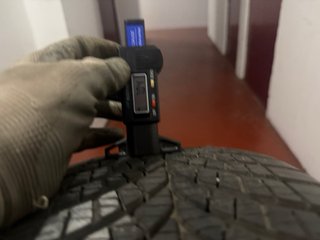 Neumático Goodyear 215/55 R17 98W M+S