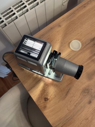 Proyector de Diapositivas Zeiss Ikon. Funciona.