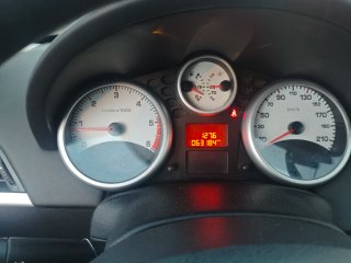 Peugeot 207    63.000 km