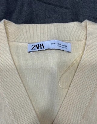 Chaleco de punto Zara beige
