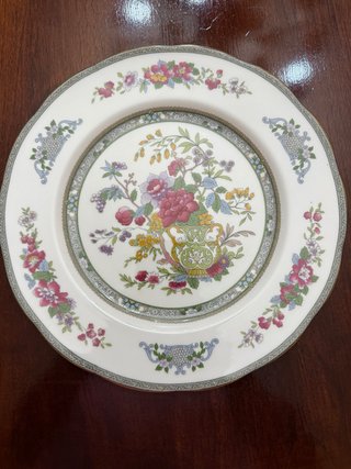 Plato de porcelana Royal Albert