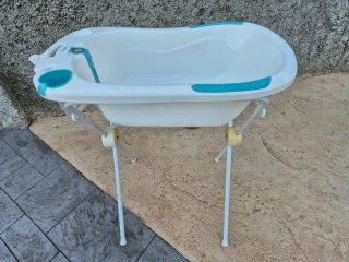 Oferta Bañera para Bebé con Base de Soporte.