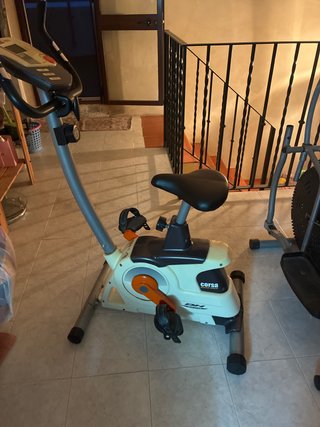 Bicicleta estática buen estado y elíptica regalo