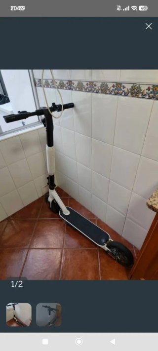 Patinete Eléctrico Blanco y Negro