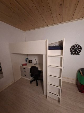 Litera con escritorio IKEA Smastad