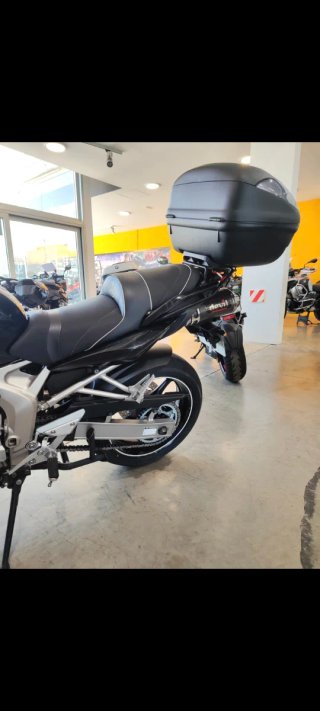 Yamaha FZ6