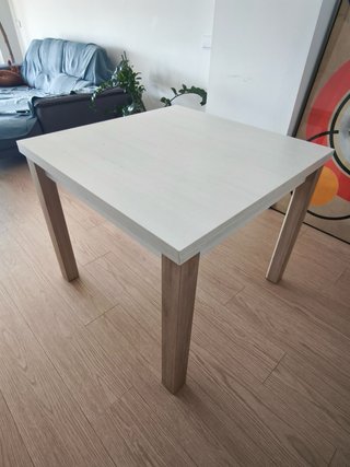 Mesa plegable extensible de madera