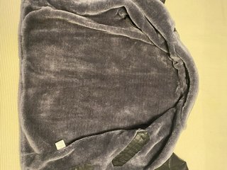 Chaqueta efecto piel negra Talla S
