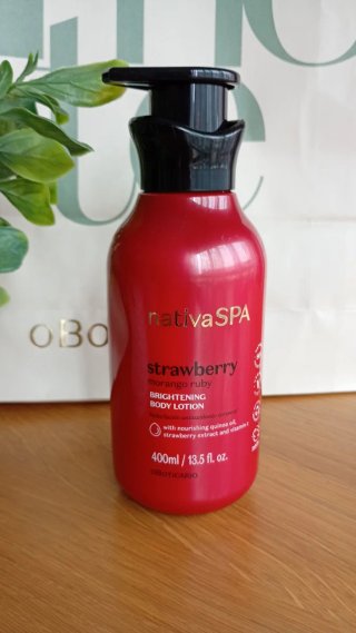 Loción Corporal Hidratante Nativa Spa Fresas Ruby