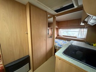 Caravana Burstner 435 TS, 975kg