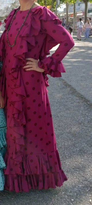 Vestido de flamenca buganvilla con lunares