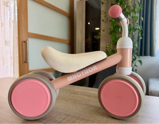 Bicicleta MH CYCLION sin pedales rosa