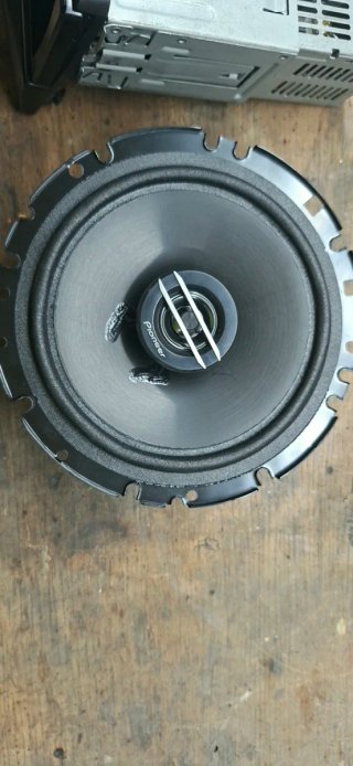 Radio CD Pioneer con Altavoces
