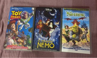 3 Películas VHS: Toy Story, Nemo y Shrek