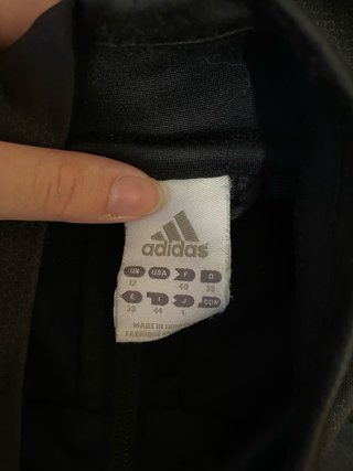 Sudadera Adidas Negra Rayas Doradas