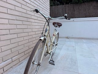 Bicicleta urbana Electra Lara Loft - Crema