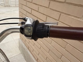 Bicicleta urbana Electra Lara Loft - Crema