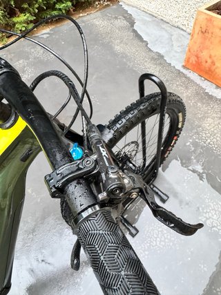 Bicicleta Eléctrica Giant