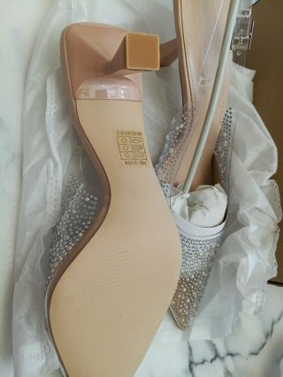 Zapatos fiesta nude pedrería talla 40