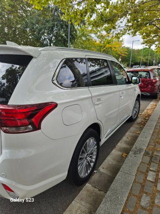 Mitsubishi Outlander 2021